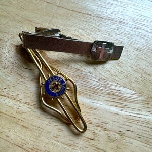 2 Vintage Cross Tie Clips